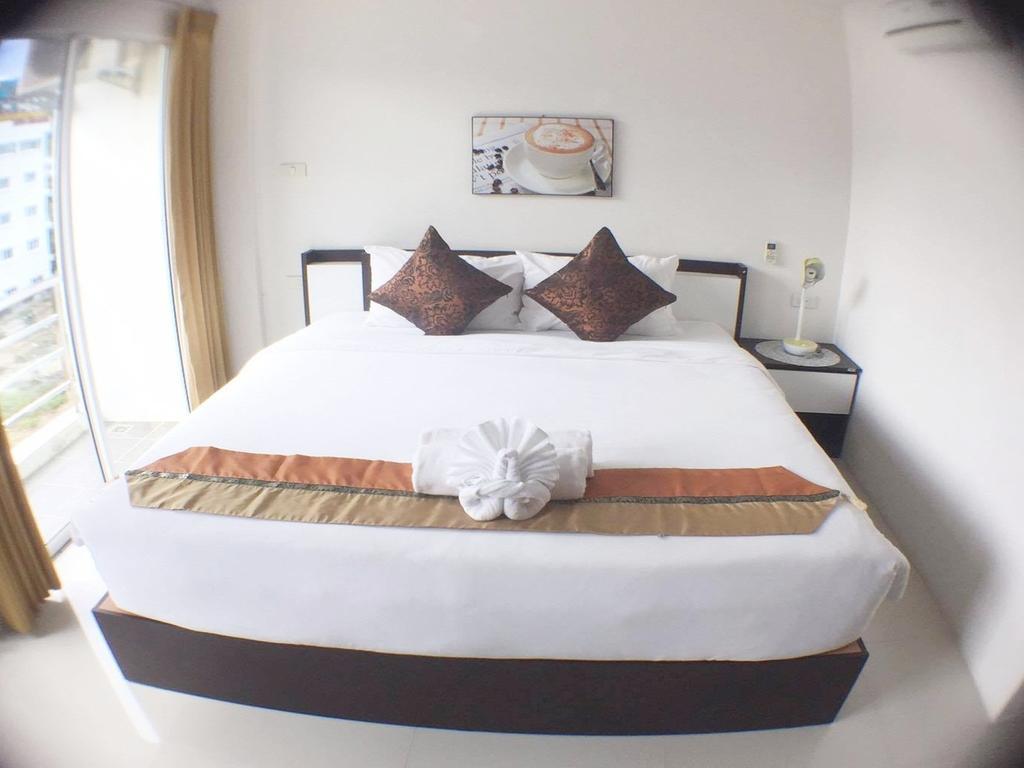 Swiss House Otel Patong Dış mekan fotoğraf
